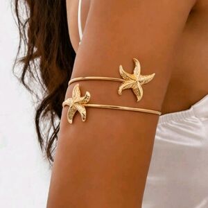 NWT, Gold Starfish Arm Cuff Arm Band
